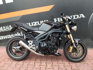Read more about the article Triumph Speed Triple