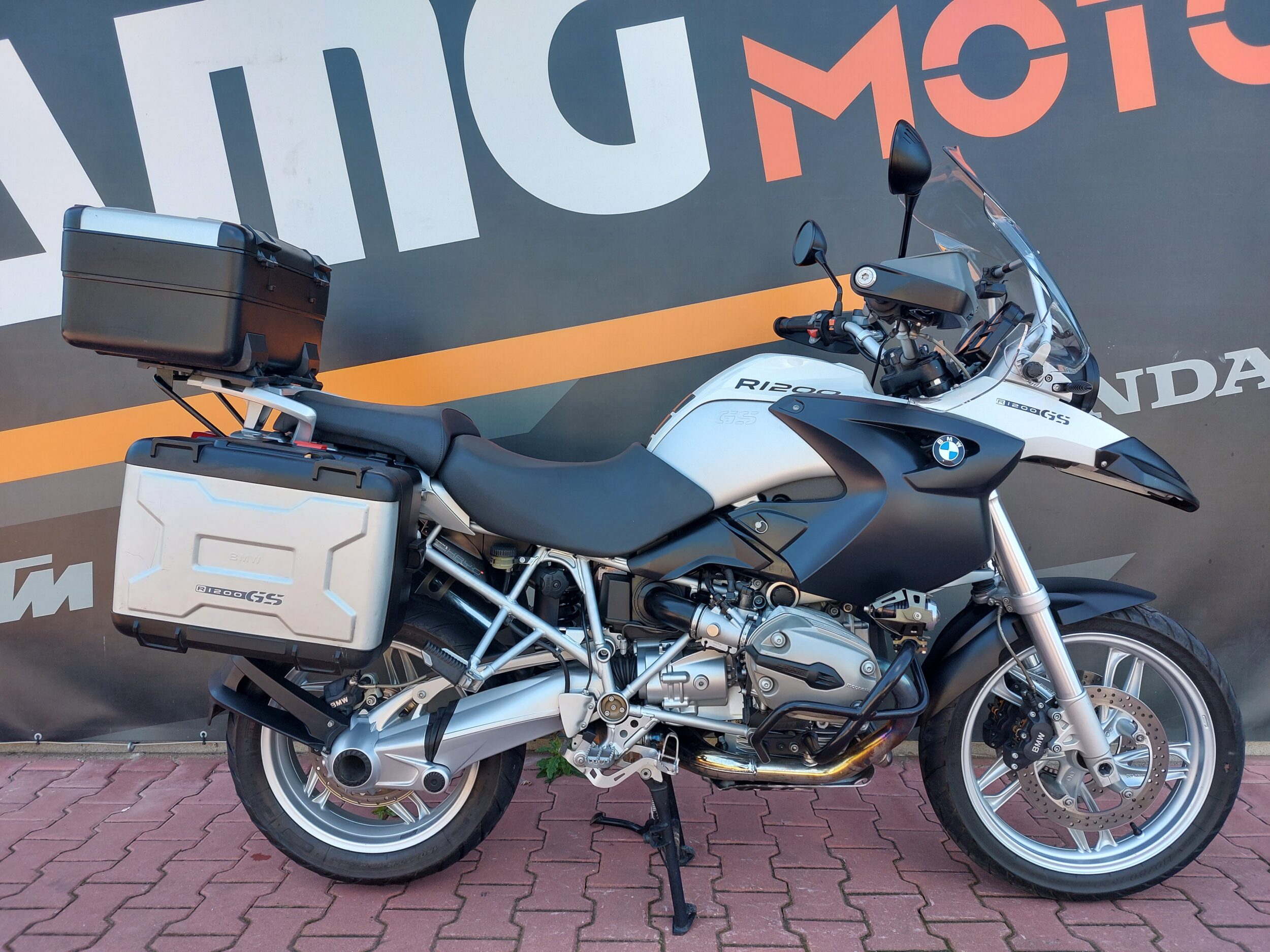 Read more about the article BMW R1200GS