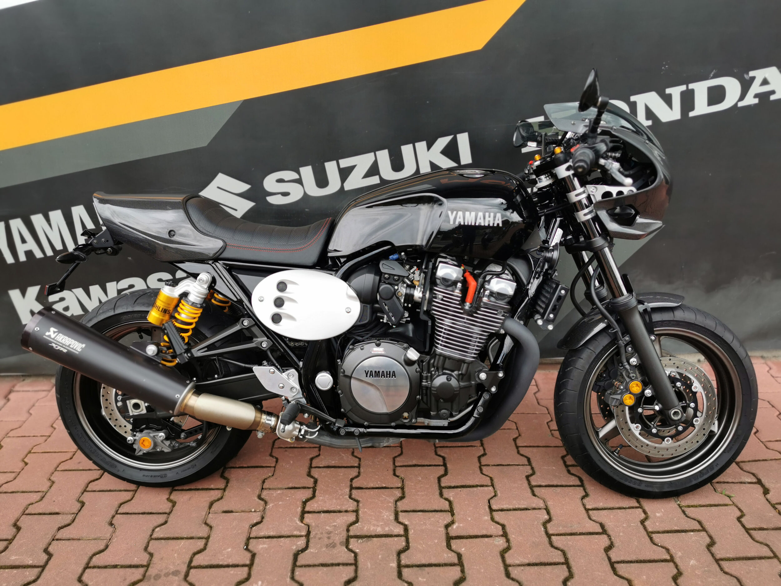 Read more about the article Yamaha XJR 1300 RACER – 46.900zł