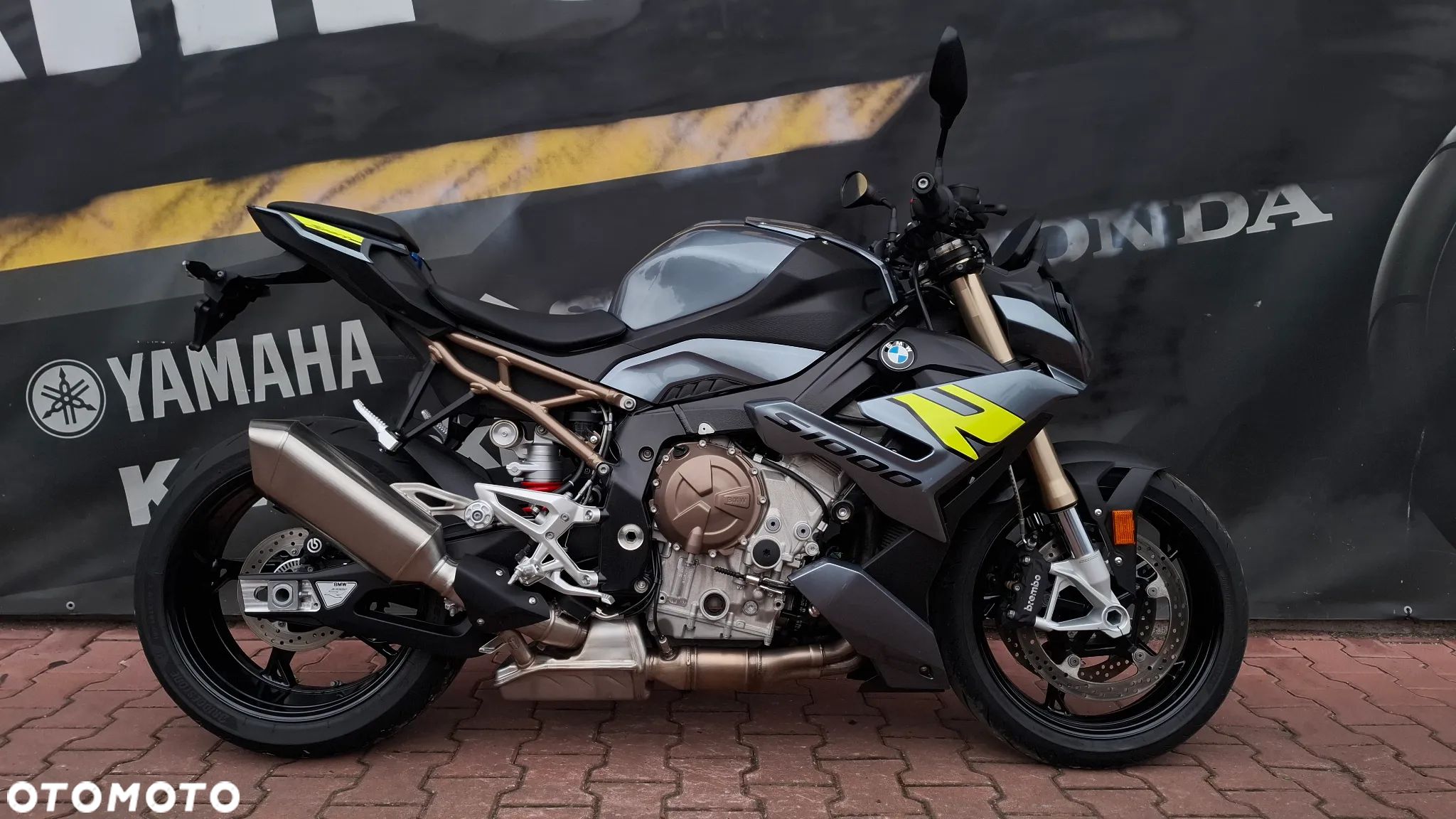 BMW S1000R